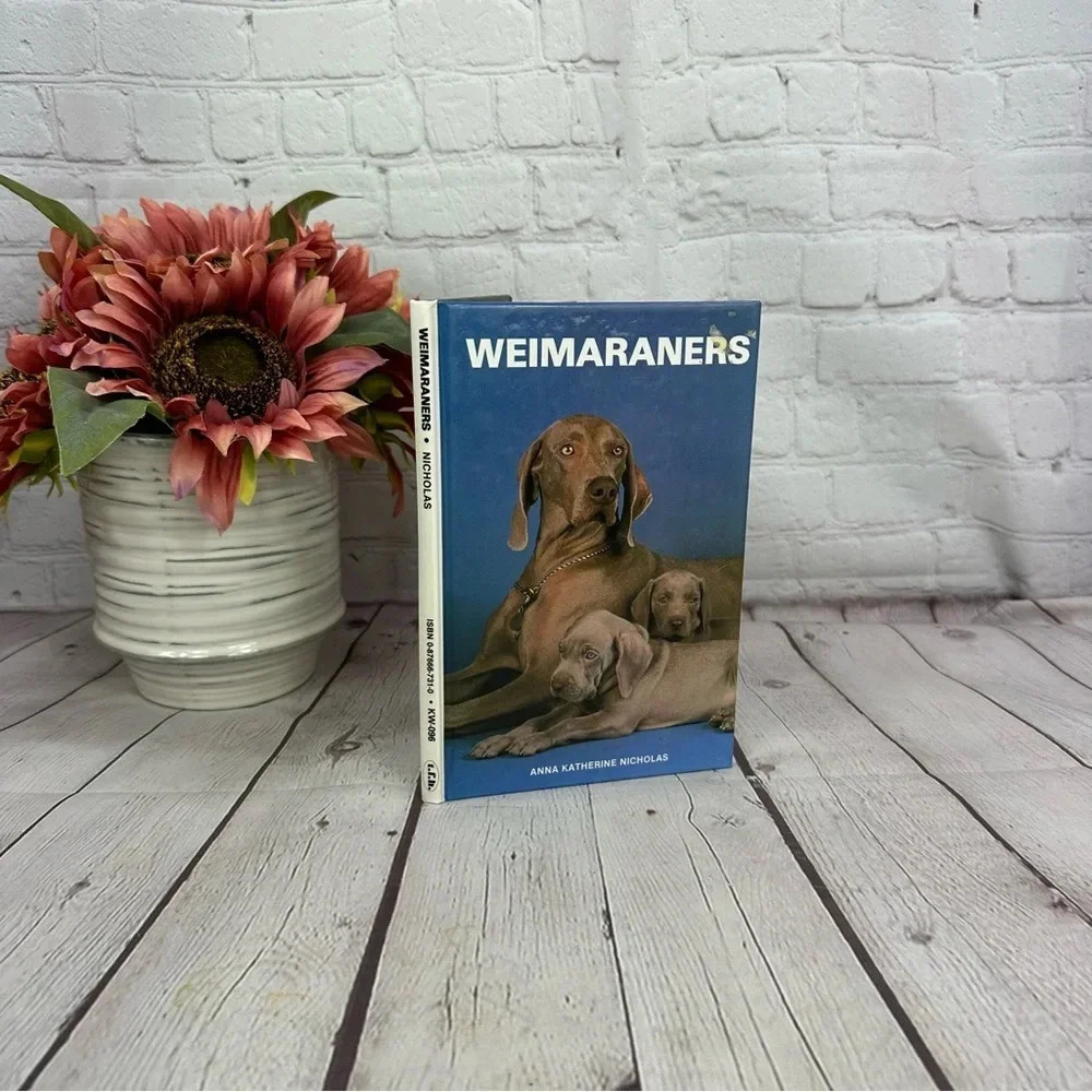 vintage Weimaraner book 1983 for dog lovers